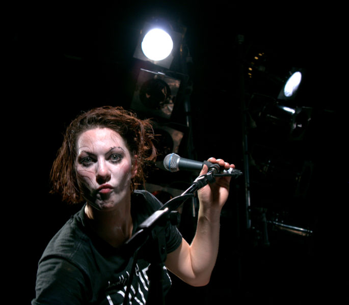 Amanda Palmer Pictures and Hairstyles