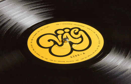 vinyl, Music Packaging: VÄG&#8217;s 70s Vibe Vinyl Packaging and Merch