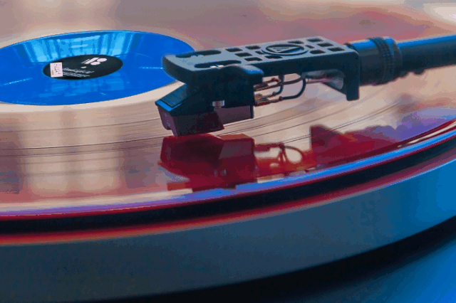 custom vinyl pressing, How Do I Know if I’m Getting Quality Vinyl Record Pressing?
