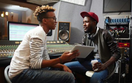 , 7 Ways to Collaborate with Musicians (and some golden tips on how to do it right)