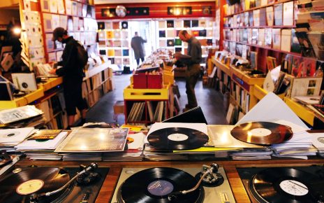 vinyl record sales, NEWS: 94% growth for vinyl record sales in 2021!